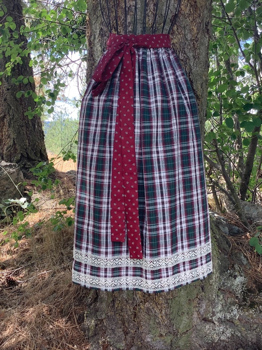 Red Green Plaid Apron with lace ribbon Long Peasant Oktoberfest Dirndl Apron